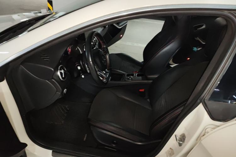 Used Mercedes-Benz CLA 2015 CLA 220 4MATIC Left Front Seat