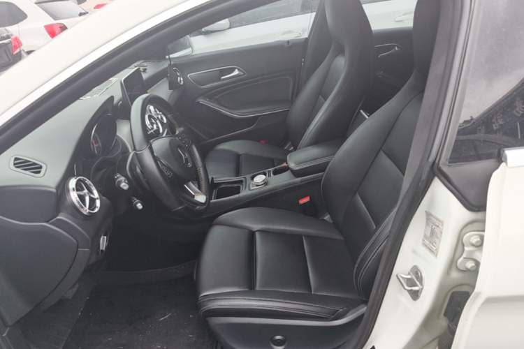 Used Mercedes-Benz CLA 2015 CLA 200 Left Front Seat