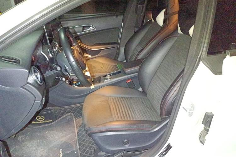Used Mercedes-Benz CLA 2015 CLA 220 4MATIC Left Front Seat