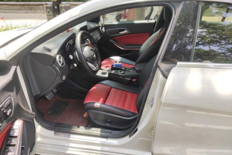 Used Mercedes-Benz CLA 2015 CLA 220 4MATIC Left Front Seat