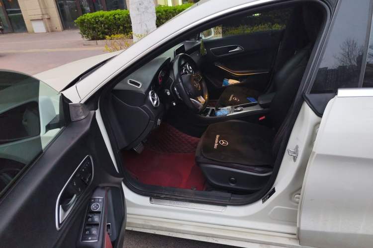 Used Mercedes-Benz CLA 2015 CLA 220 4MATIC Left Front Seat