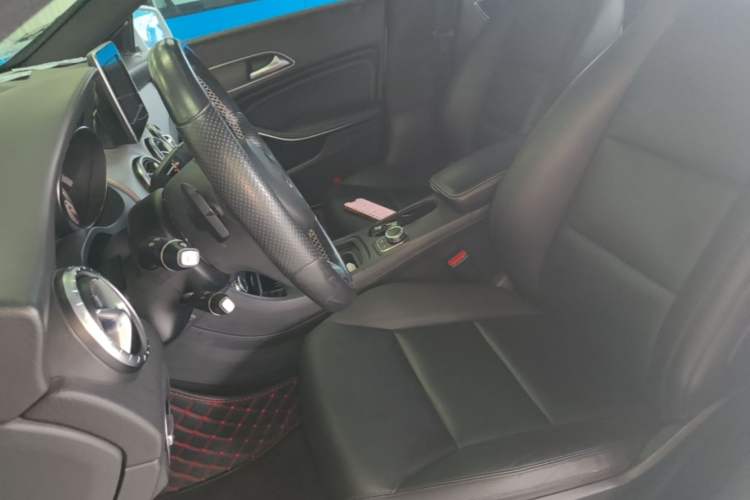 Used Mercedes-Benz CLA 2015 CLA 200 Left Front Seat