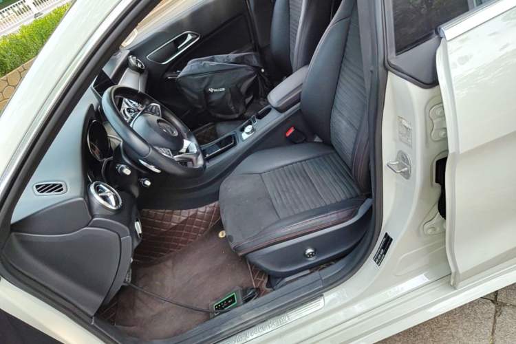 Used Mercedes-Benz CLA 2015 CLA 220 4MATIC Left Front Seat