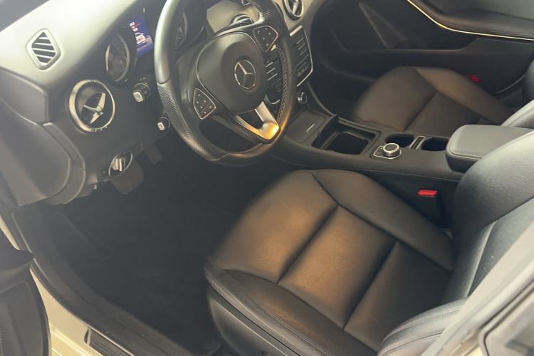 Used Mercedes-Benz CLA 2015 CLA 200 Left Front Seat