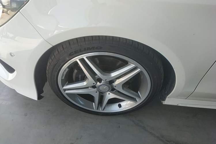 Used Mercedes-Benz CLA 2015 CLA 220 4MATIC Left Front Wheel Hub