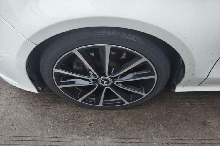 Used Mercedes-Benz CLA 2015 CLA 200 Left Front Wheel Hub