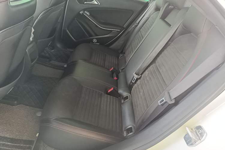 Used Mercedes-Benz CLA 2015 CLA 220 4MATIC Left Rear Seat