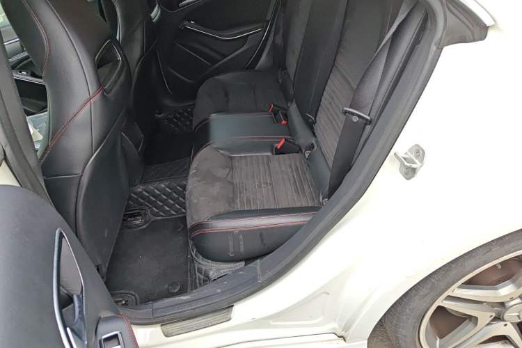 Used Mercedes-Benz CLA 2015 CLA 220 4MATIC Left Rear Seat