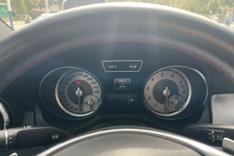 Used Mercedes-Benz CLA 2015 CLA 220 4MATIC Odometer Close Up