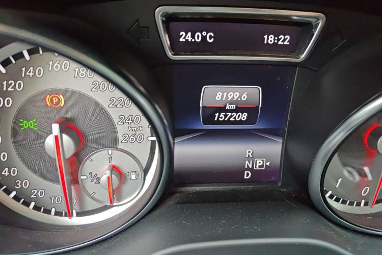 Used Mercedes-Benz CLA 2015 CLA 220 4MATIC Odometer Close Up