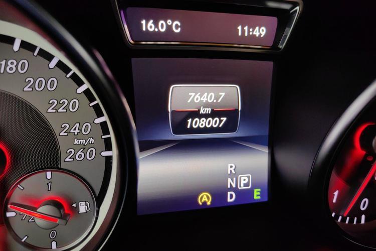 Used Mercedes-Benz CLA 2015 CLA 220 4MATIC Odometer Close Up
