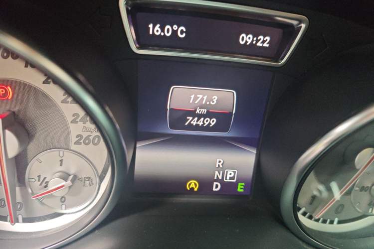 Used Mercedes-Benz CLA 2015 CLA 200 Odometer Close Up