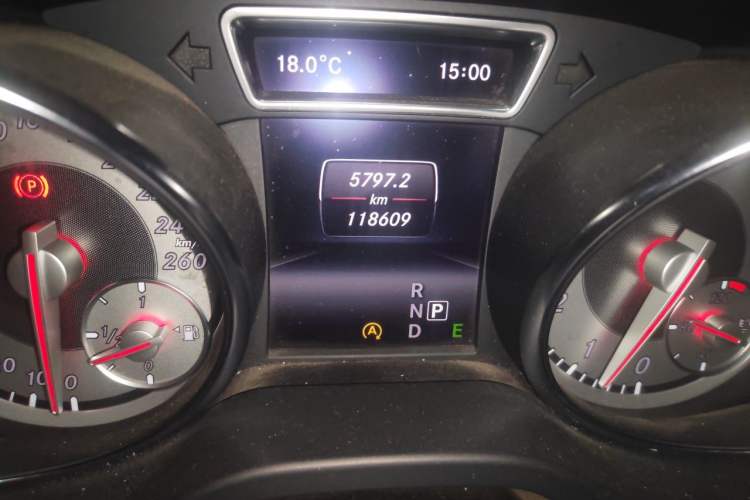 Used Mercedes-Benz CLA 2015 CLA 220 4MATIC Odometer Close Up