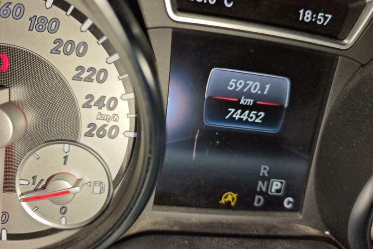 Used Mercedes-Benz CLA 2015 CLA 200 Odometer Close Up