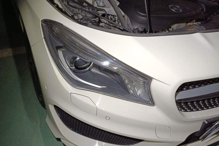 Used Mercedes-Benz CLA 2015 CLA 220 4MATIC Right Front Headlight