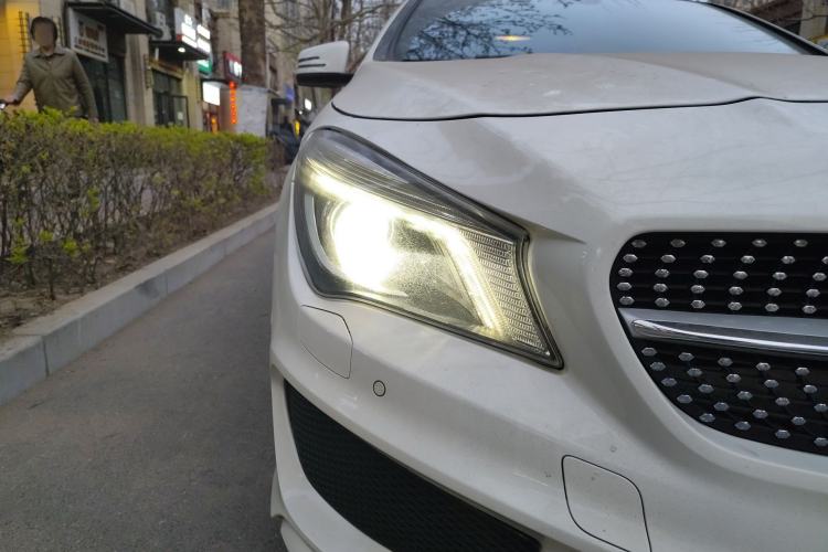 Used Mercedes-Benz CLA 2015 CLA 220 4MATIC Right Front Headlight