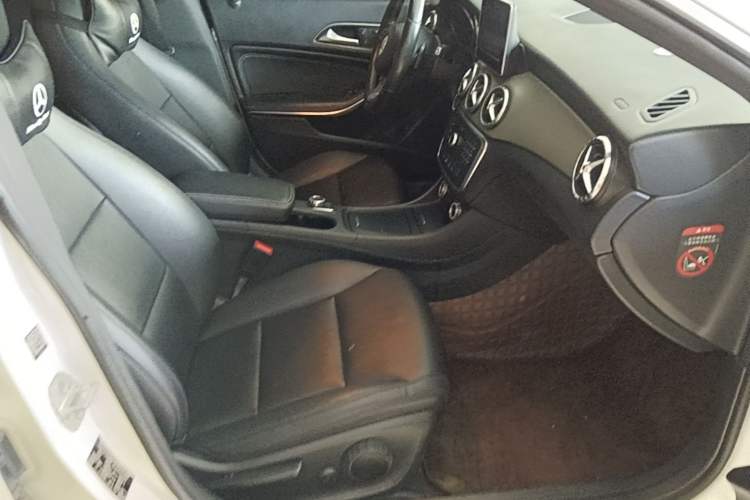 Used Mercedes-Benz CLA 2015 CLA 200 Right Front Seat