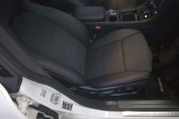 Used Mercedes-Benz CLA 2015 CLA 220 4MATIC Right Front Seat
