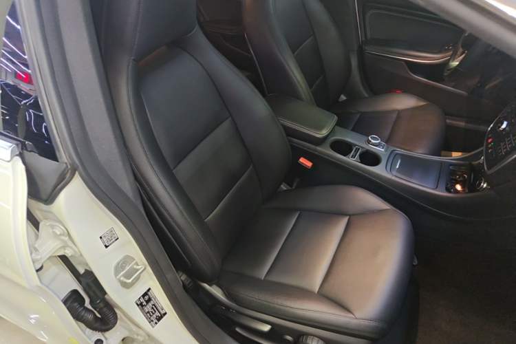 Used Mercedes-Benz CLA 2015 CLA 200 Right Front Seat