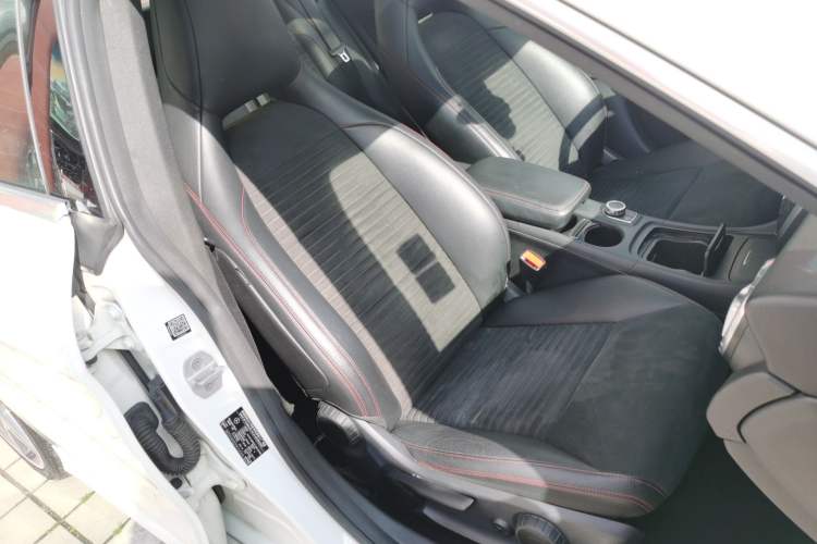 Used Mercedes-Benz CLA 2015 CLA 220 4MATIC Right Front Seat