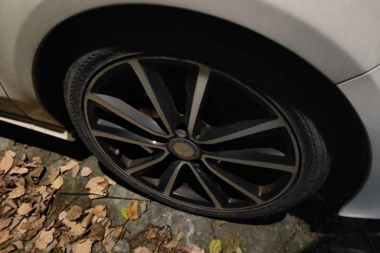 Used Mercedes-Benz CLA 2015 CLA 200 Right Front Wheel Hub