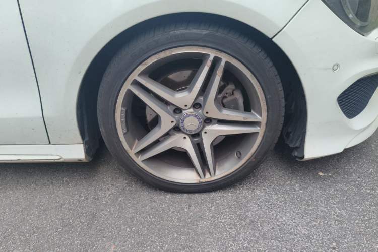 Used Mercedes-Benz CLA 2015 CLA 220 4MATIC Right Front Wheel Hub