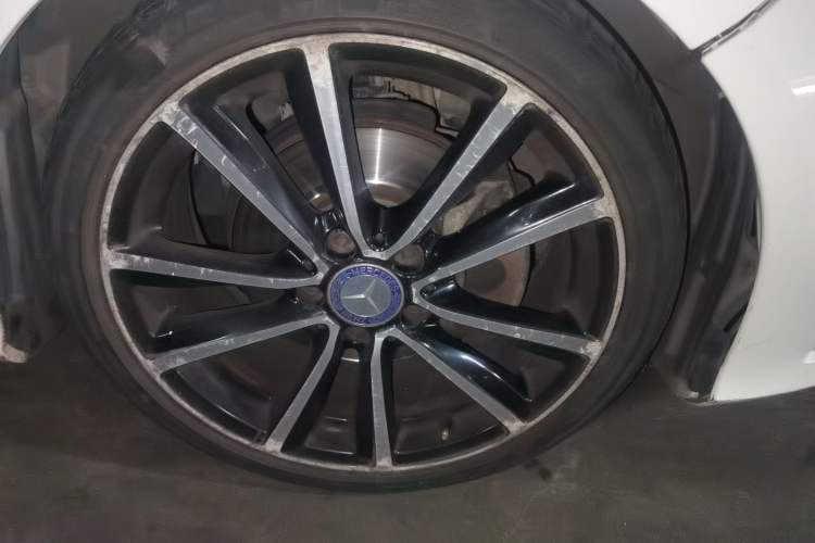 Used Mercedes-Benz CLA 2015 CLA 200 Right Front Wheel Hub