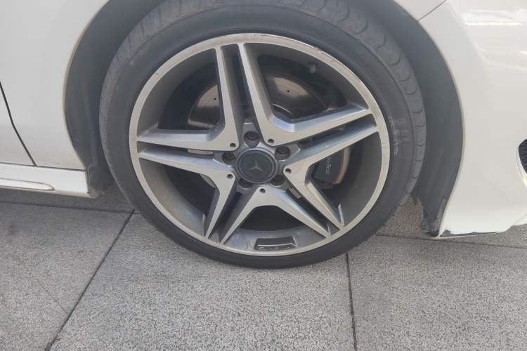Used Mercedes-Benz CLA 2015 CLA 220 4MATIC Right Front Wheel Hub