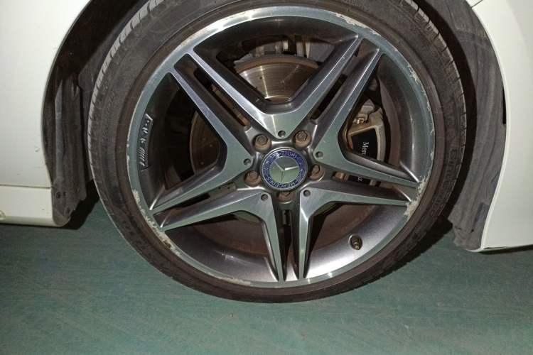 Used Mercedes-Benz CLA 2015 CLA 220 4MATIC Right Front Wheel Hub