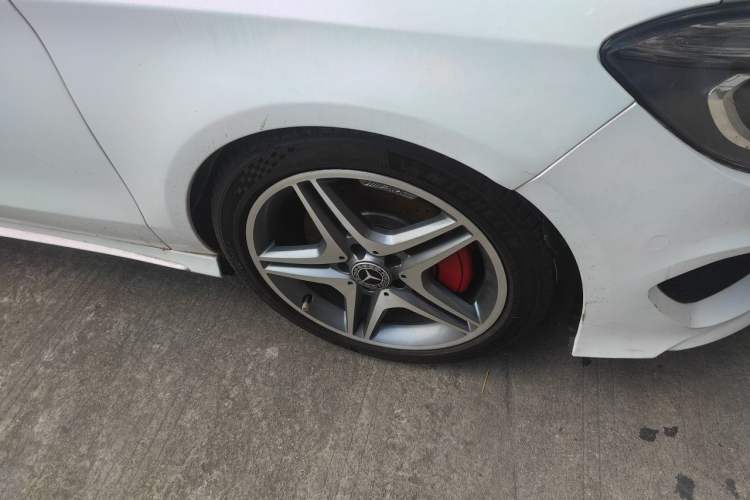 Used Mercedes-Benz CLA 2015 CLA 220 4MATIC Right Front Wheel Hub