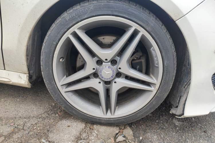 Used Mercedes-Benz CLA 2015 CLA 220 4MATIC Right Front Wheel Hub
