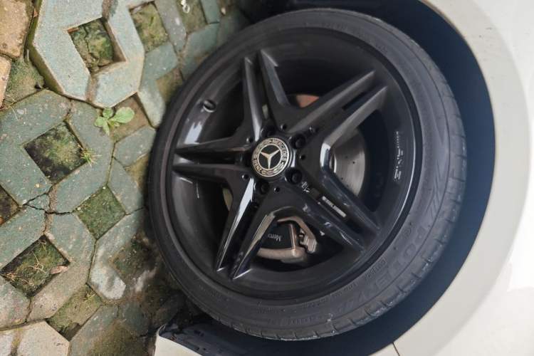 Used Mercedes-Benz CLA 2015 CLA 220 4MATIC Right Front Wheel Hub