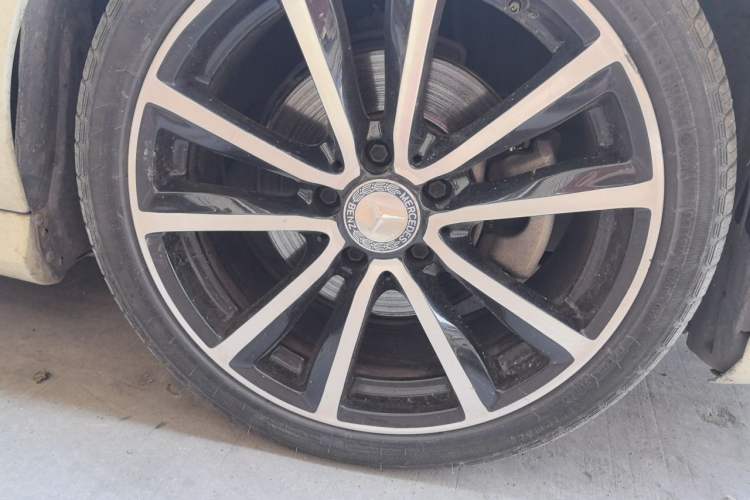 Used Mercedes-Benz CLA 2015 CLA 200 Right Front Wheel Hub
