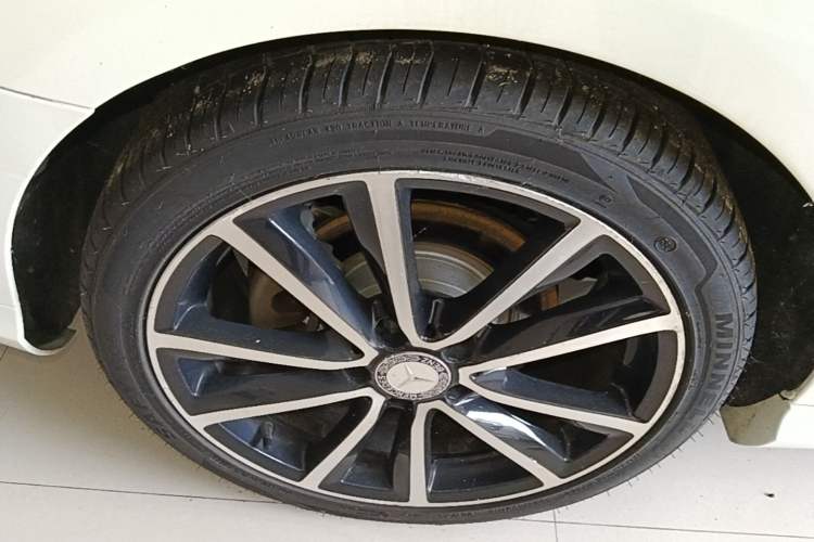 Used Mercedes-Benz CLA 2015 CLA 200 Right Rear Wheel Hub