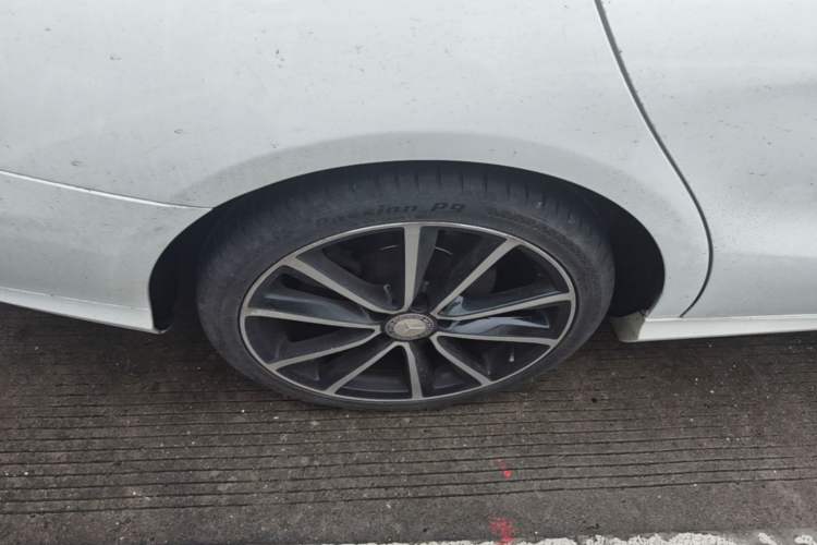 Used Mercedes-Benz CLA 2015 CLA 200 Right Rear Wheel Hub