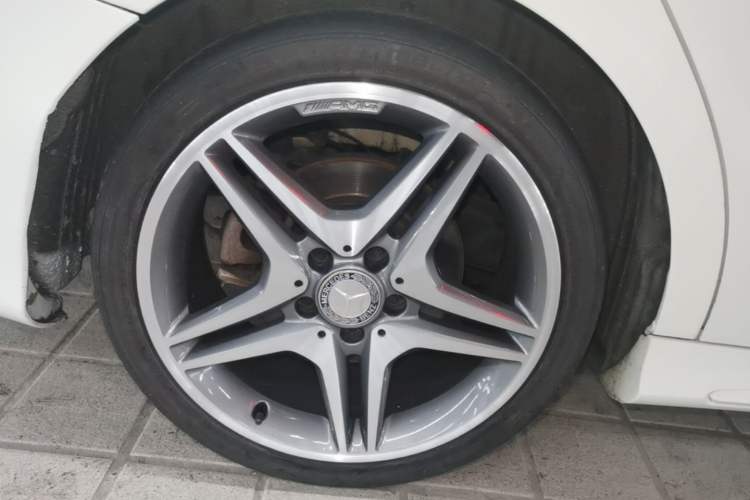 Used Mercedes-Benz CLA 2015 CLA 220 4MATIC Right Rear Wheel Hub