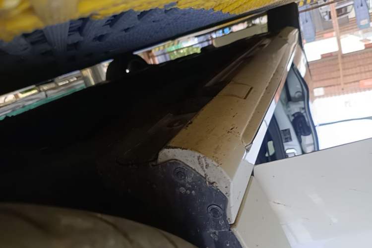 Used Mercedes-Benz CLA 2015 CLA 220 4MATIC Right Side Sill