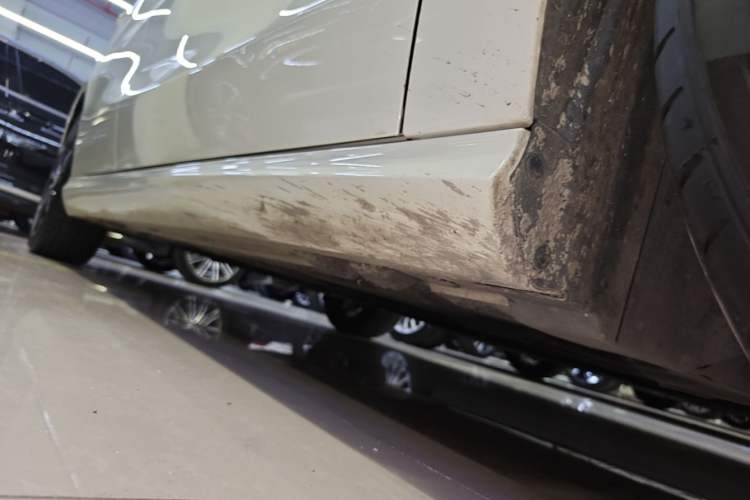 Used Mercedes-Benz CLA 2015 CLA 200 Right Side Sill