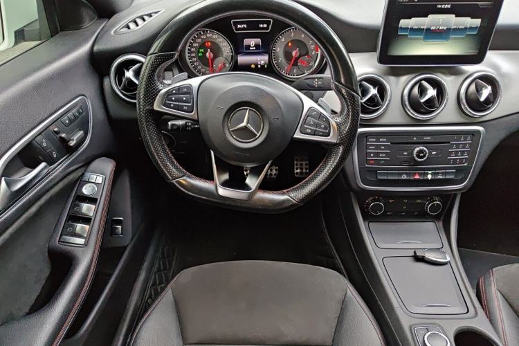 Used Mercedes-Benz CLA 2015 CLA 220 4MATIC Steering Wheel