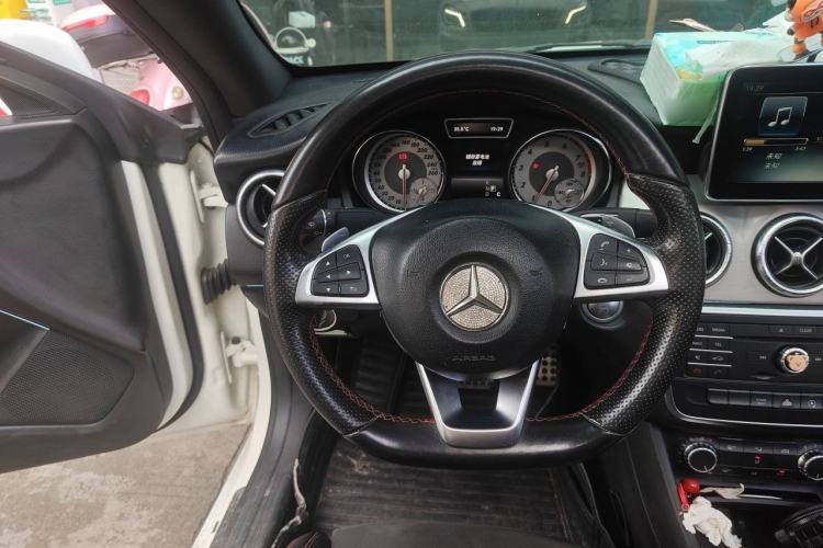 Used Mercedes-Benz CLA 2015 CLA 220 4MATIC Steering Wheel