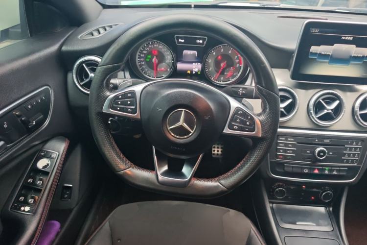 Used Mercedes-Benz CLA 2015 CLA 220 4MATIC Steering Wheel