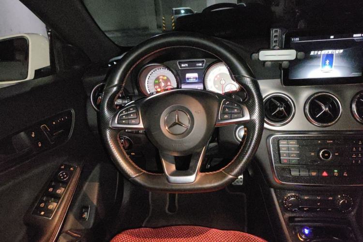 Used Mercedes-Benz CLA 2015 CLA 220 4MATIC Steering Wheel