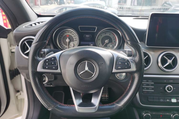 Used Mercedes-Benz CLA 2015 CLA 220 4MATIC Steering Wheel