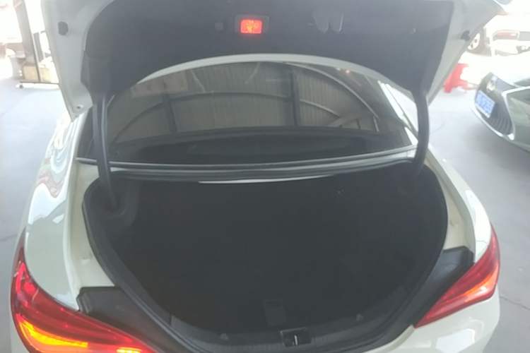 Used Mercedes-Benz CLA 2015 CLA 220 4MATIC Trunk