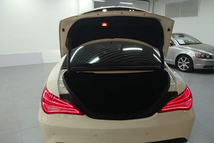 Used Mercedes-Benz CLA 2015 CLA 200 Trunk