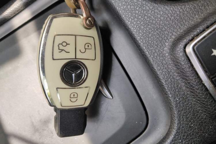 Used Mercedes-Benz CLA 2015 CLA 220 4MATIC Vehicle Key