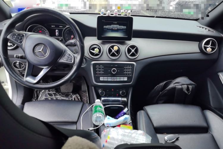 Used Mercedes-Benz CLA 2016 Refreshed CLA 200 Sport Edition Center Console