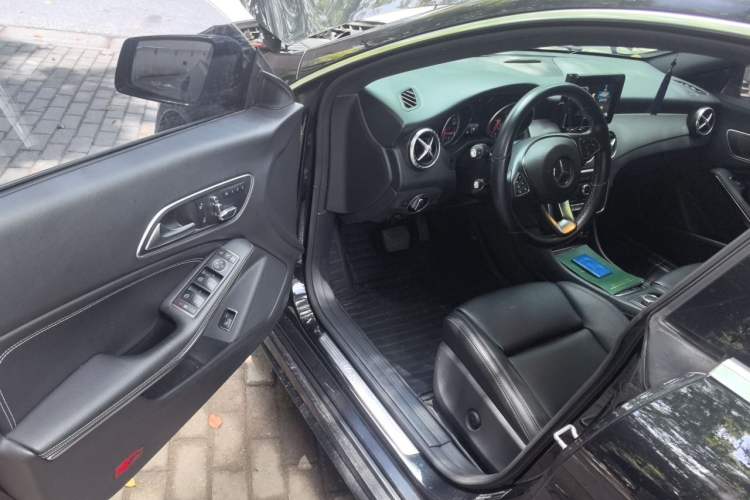 Used Mercedes-Benz CLA 2016 Facelifted CLA 200 Stylish Edition Driver Seat