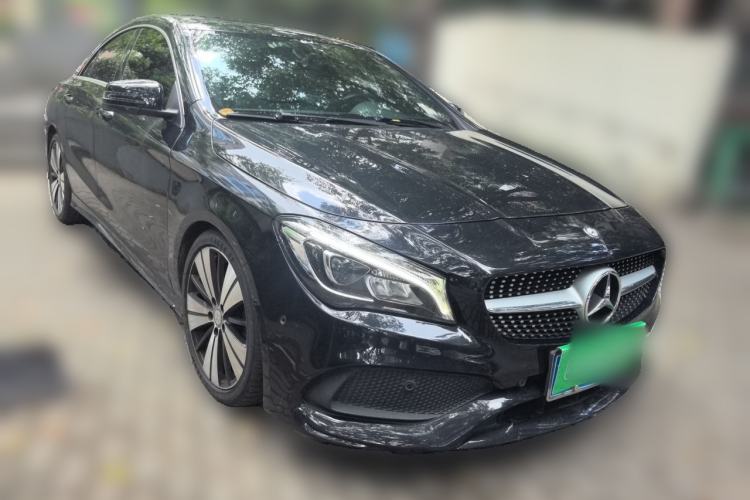 Used Mercedes-Benz CLA 2016 Facelifted CLA 200 Stylish Edition Front Right 45 Deg