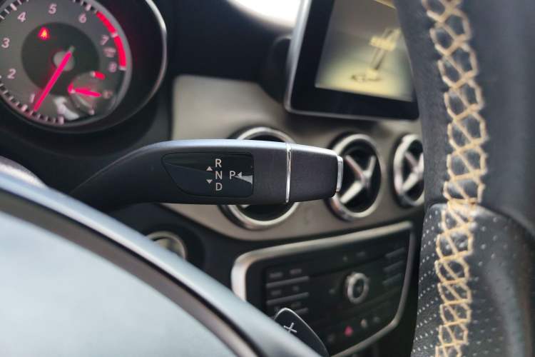 Used Mercedes-Benz CLA 2016 CLA 200 Sport Edition Gear Lever